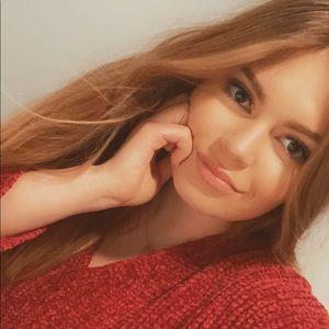 Meet your Posher, Abbie